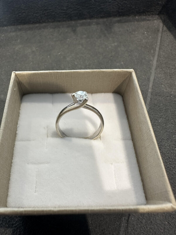 ZLATNI PRSTEN 14K 2,89G 0,35CT BRILJ.