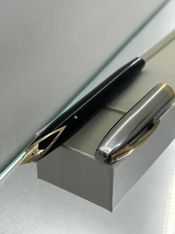 SHEAFFER”S NALIVPERO CRNO SREBRNA BOJA - Slika 2