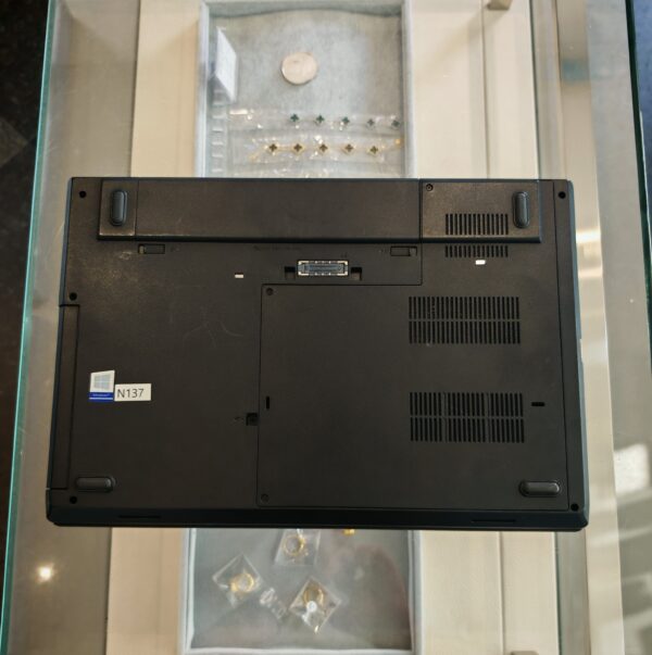 LENOVO THINKPAD L570 - Slika 4