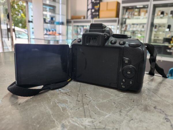 Nikon D5300 - Slika 2