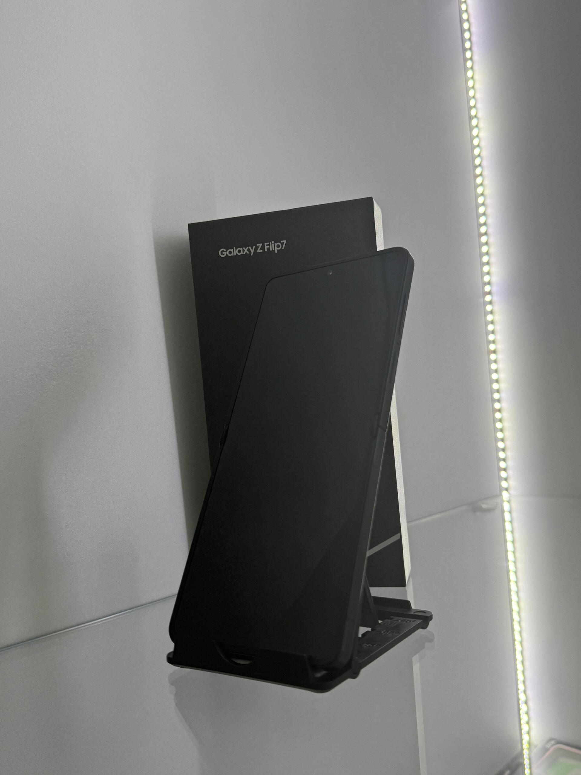 GALAXY Z FLIP7 256GB