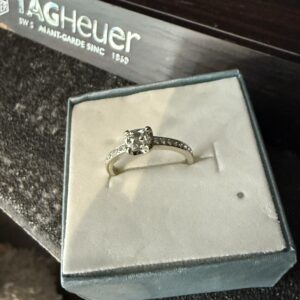 ZLATNI PRSTEN 18K 2,32G