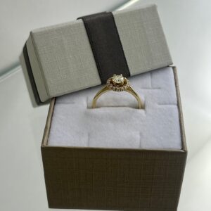 ZLATNI PRSTEN SA BRILJANTIMA