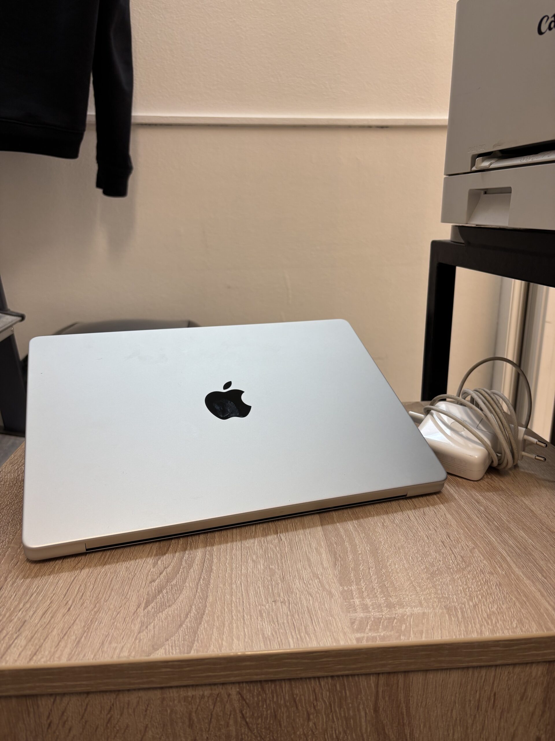 MACBOOK M4 PRO 512GB - Slika 2