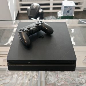 PLAYSTATION 4 SLIM