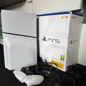 PLAYSTATION 5 SLIM + KONTROLER