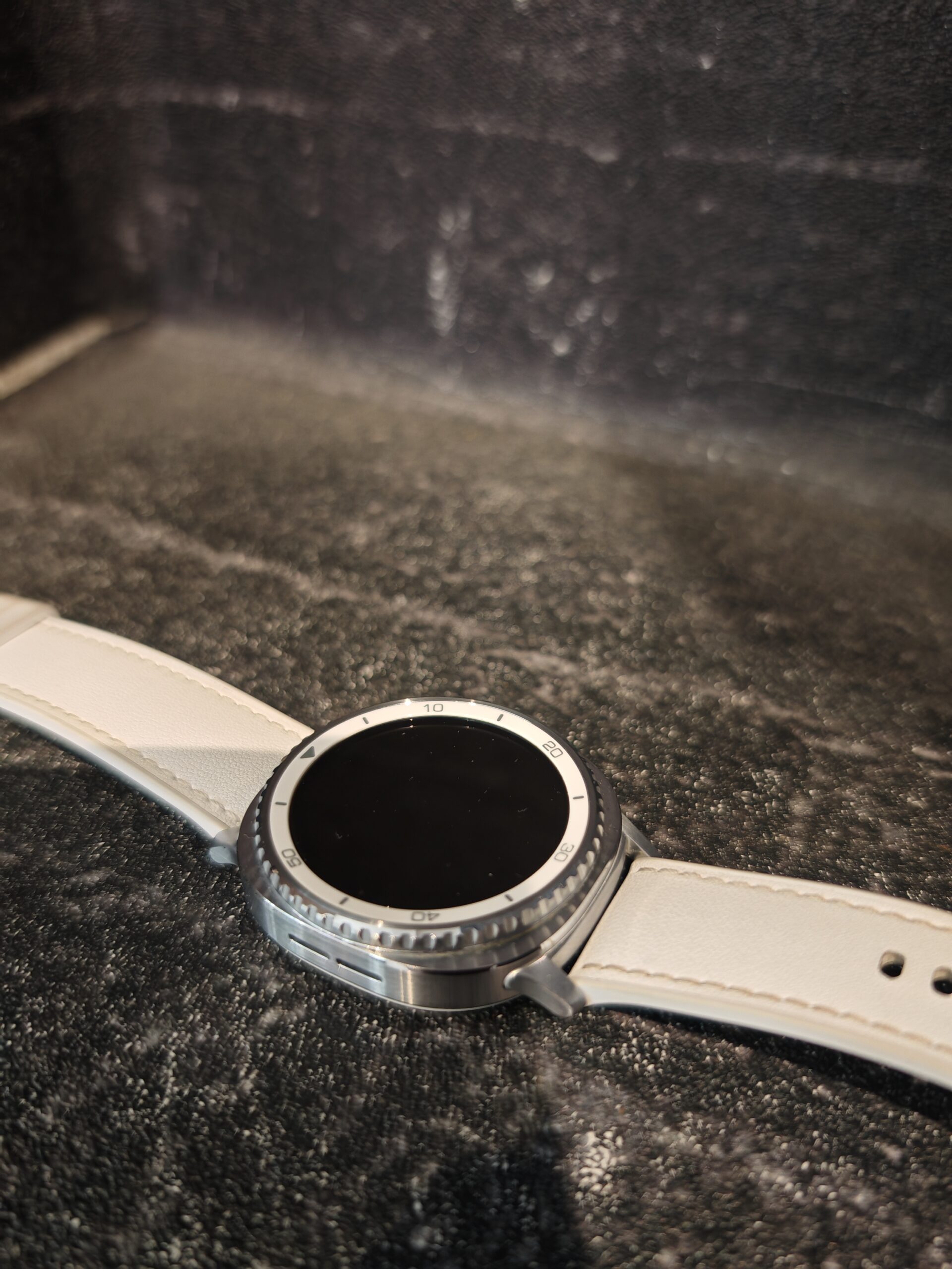 SAMSUNG GALAXY WATCH 8 CLASSIC 46mm / LTE - Slika 2