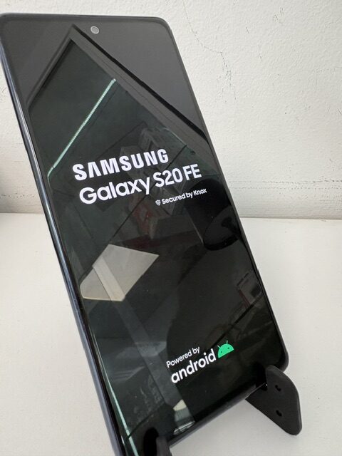 SAMSUNG GALAXY S20 FE 128GB - Slika 3