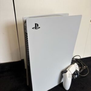 PLAYSTATION 5 + JOYSTICK 825GB