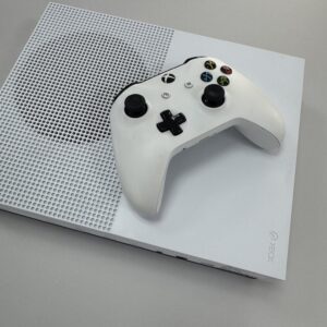XBOX ONE S 1681 KONZOLA