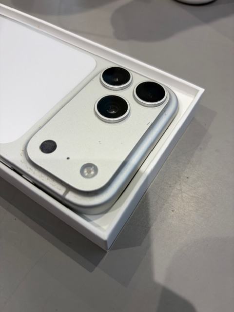 IPHONE 17 PRO MAX 256GB - Slika 4