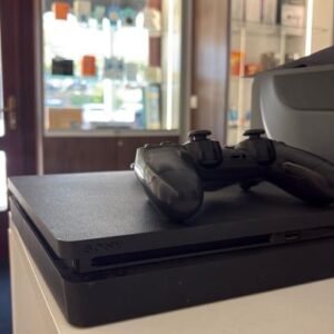 PLAYSTATION 4 SLIM 500GB