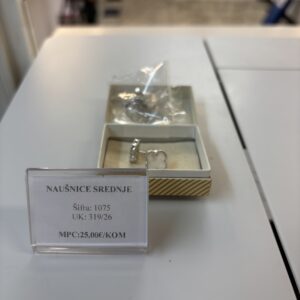 NAUŠNICE SREDNJE DJETELINA