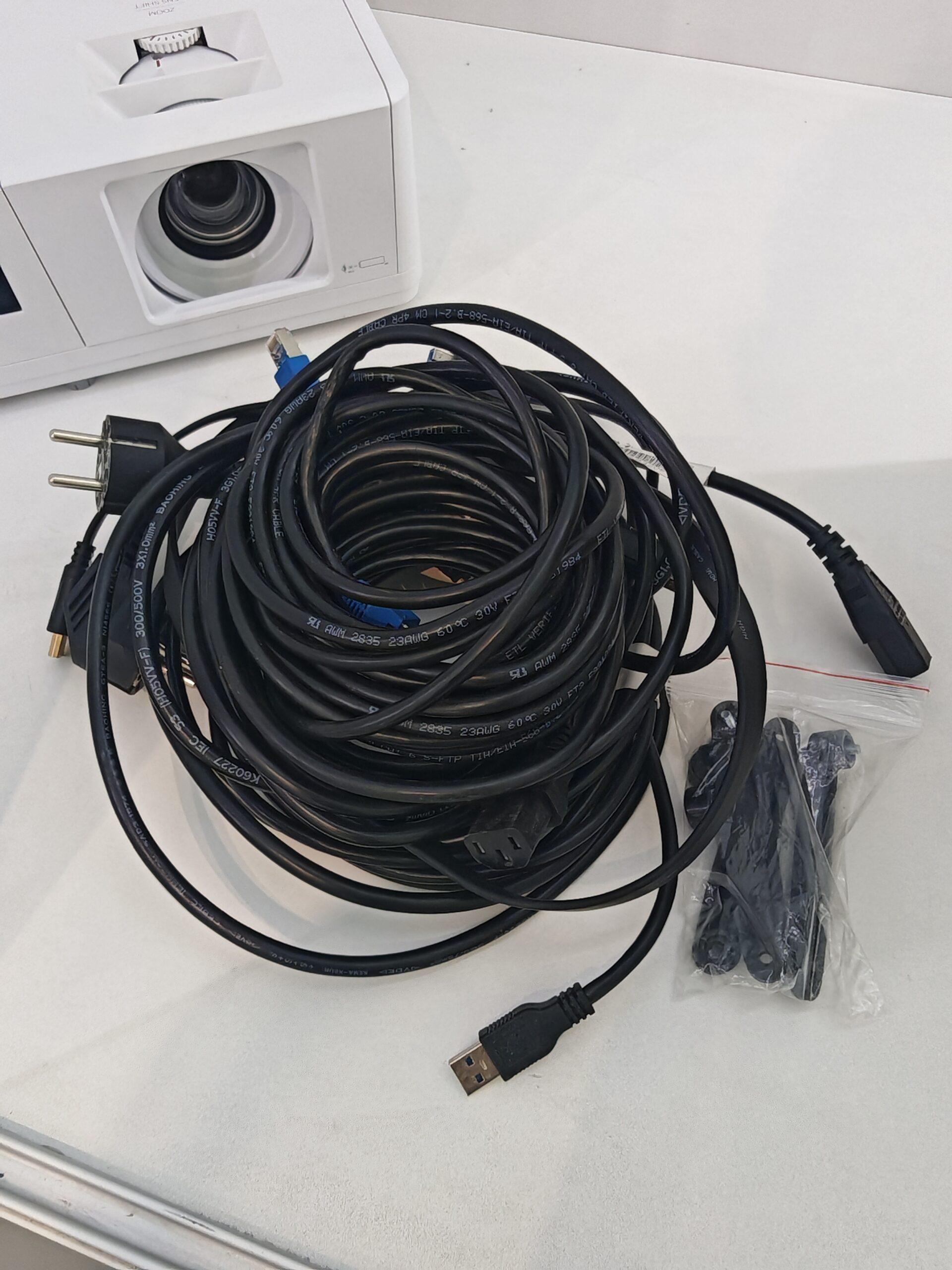 PROJEKTOR OPTOMA ZH606E - Slika 5
