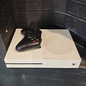 XBOX ONE S 1 TB MODEL 1861