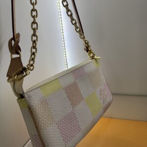 Louis Vuitton Damierlicious Pochette Accesories Torbica