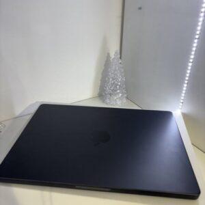MACBOOK PRO 14" 2TB