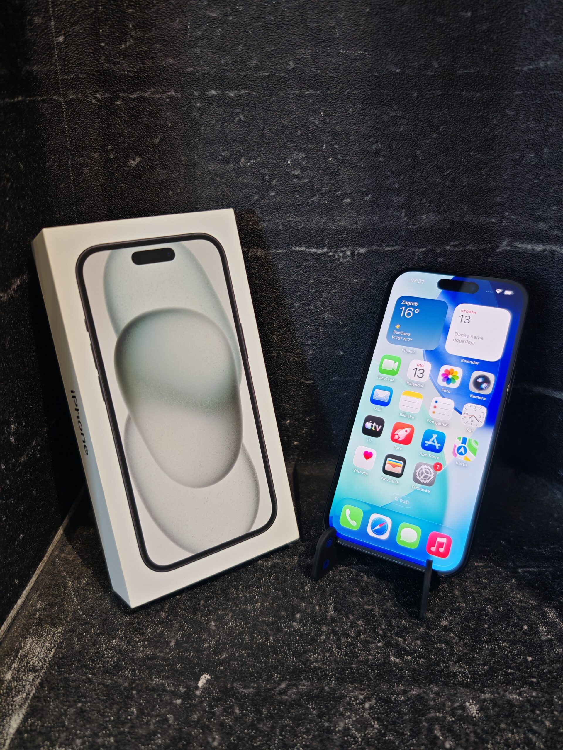 IPHONE 15 128 GB
