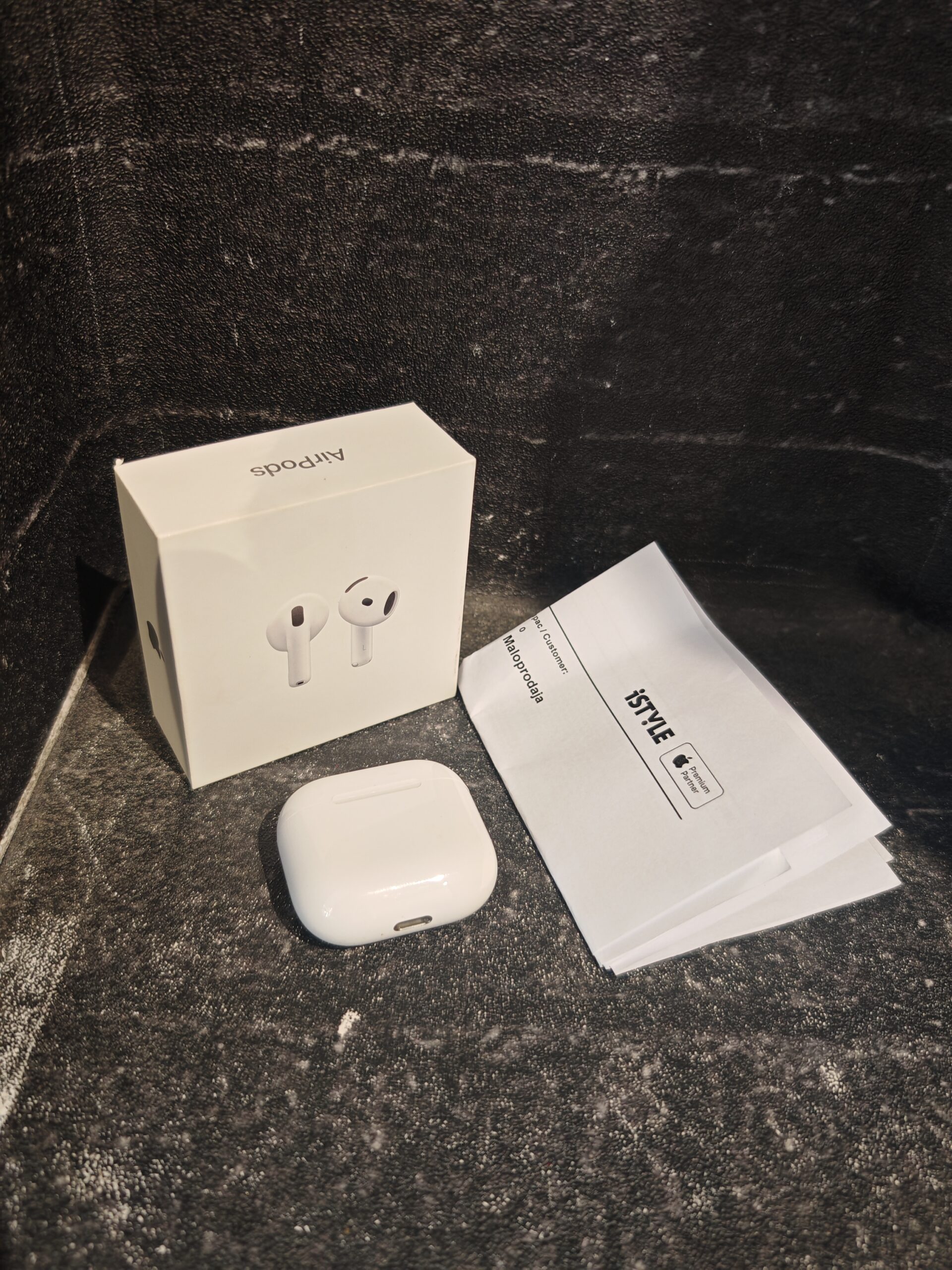 AIRPODS 4